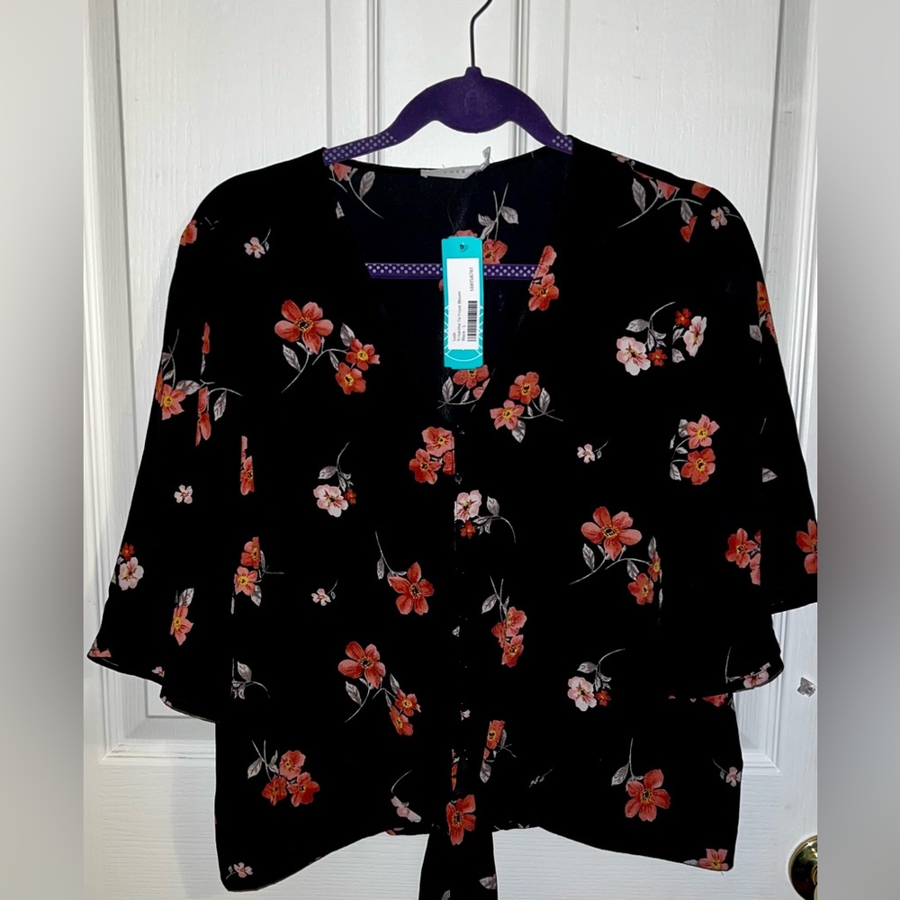 Lush Krisantha tie front blouse NWT size L